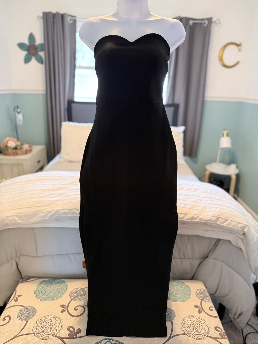 Vici Black Strapless Sweetheart Midi Dress